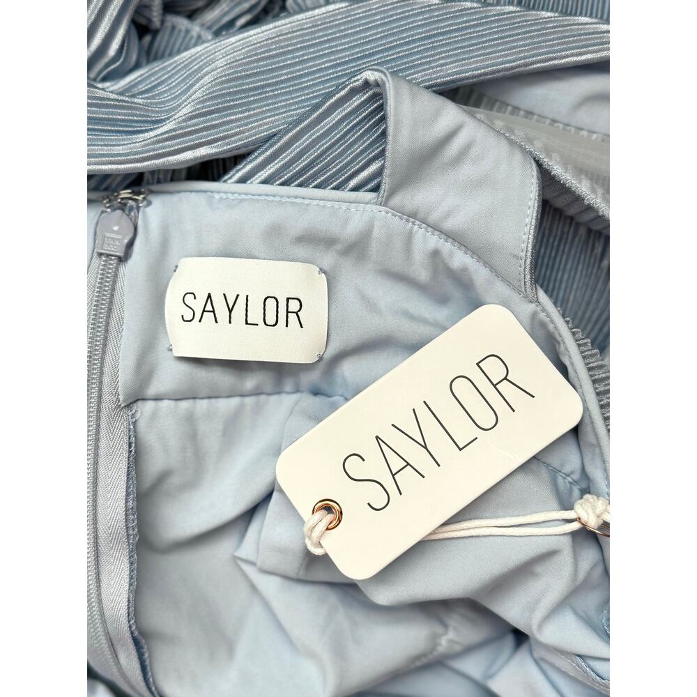 NWT Saylor Luba Daisy Pleat Shimmer V-Neck Midi Tiered Dress Dusty Blue Small275 - Picture 5 of 5